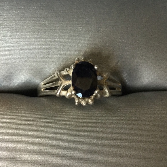 Silver Onyx Ring - Picture 1 of 3